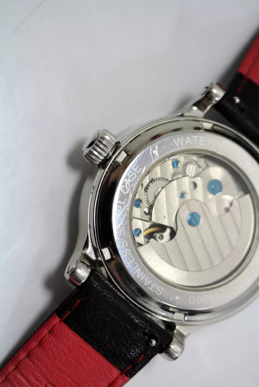 zegarek-tempo-doro-ksztalt-koperty-okragla