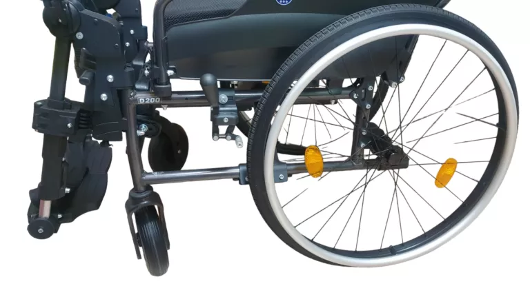 wozek-inwalidzki-vermeiren-d-200-30-stabilizacja-rodzaj-reczny