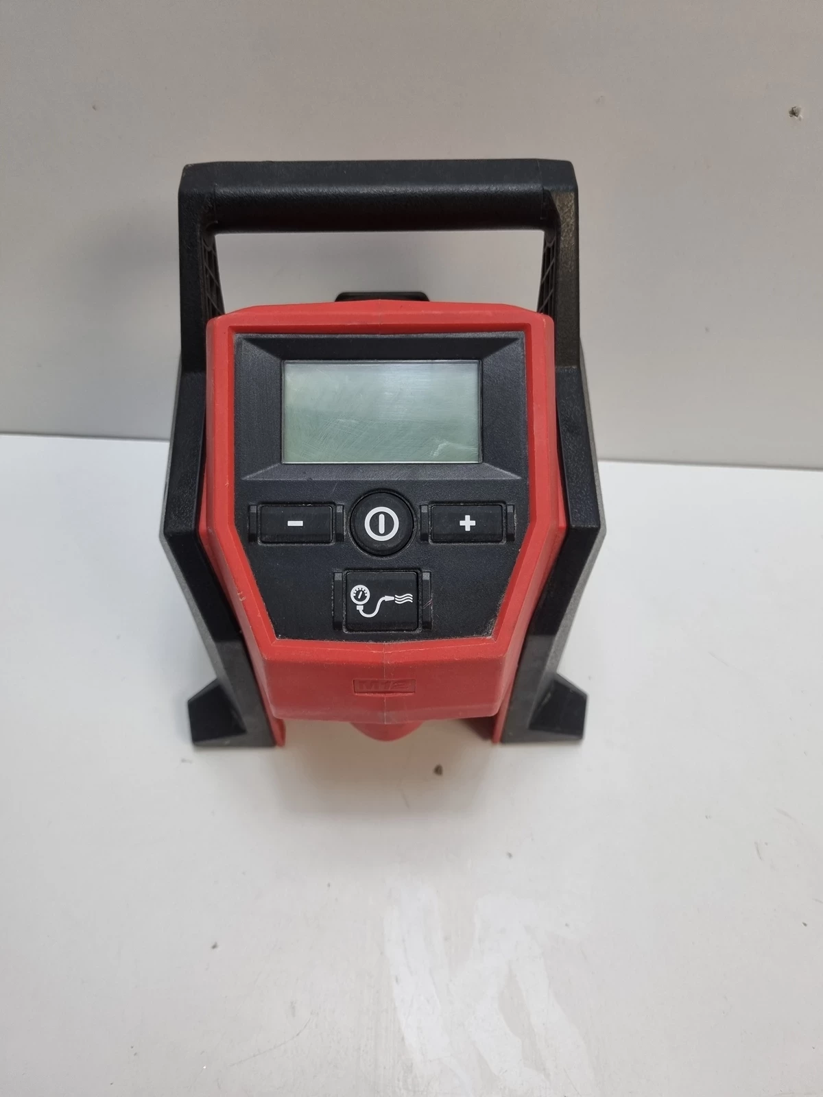 kompresor-akumulatorowy-milwaukee-m12-bi-12v-stan-uzywany