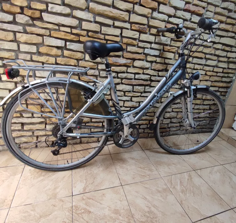 ROWER THOMPSON ADVENTURE 28"