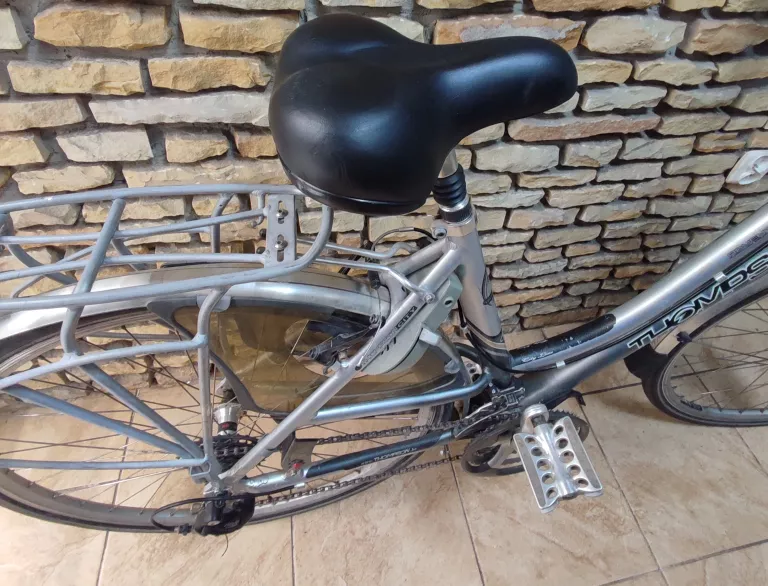 ROWER THOMPSON ADVENTURE 28"
