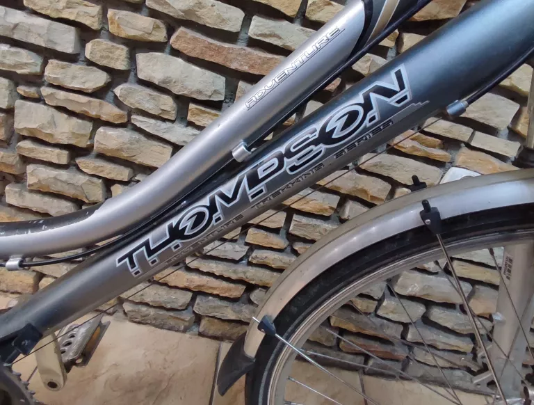 ROWER THOMPSON ADVENTURE 28"