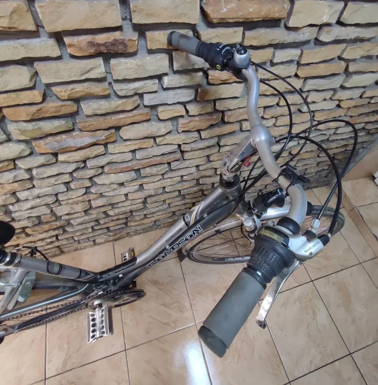 ROWER THOMPSON ADVENTURE 28"