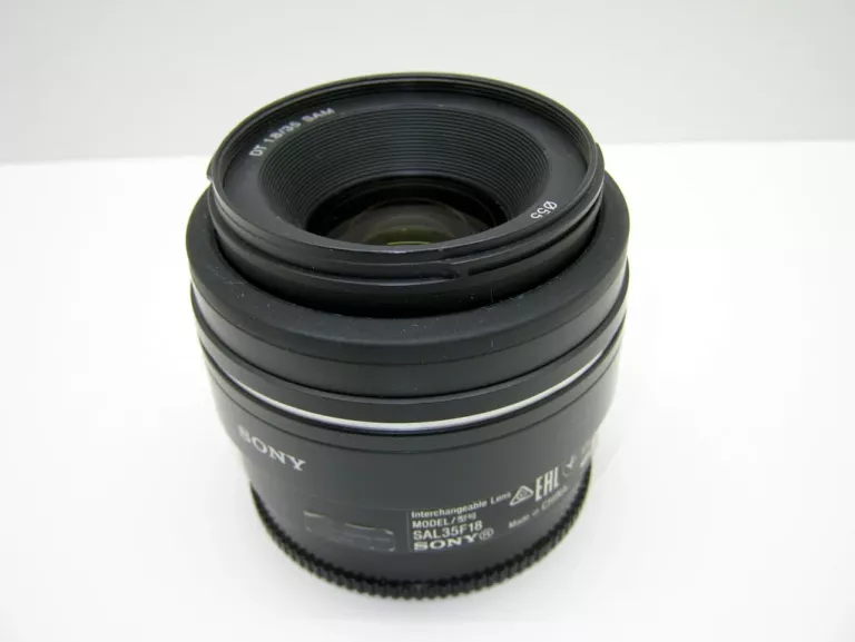 OBIEKTYW SONY SAL35F18 DT 35 MM F1.8 SAM BDB STAN