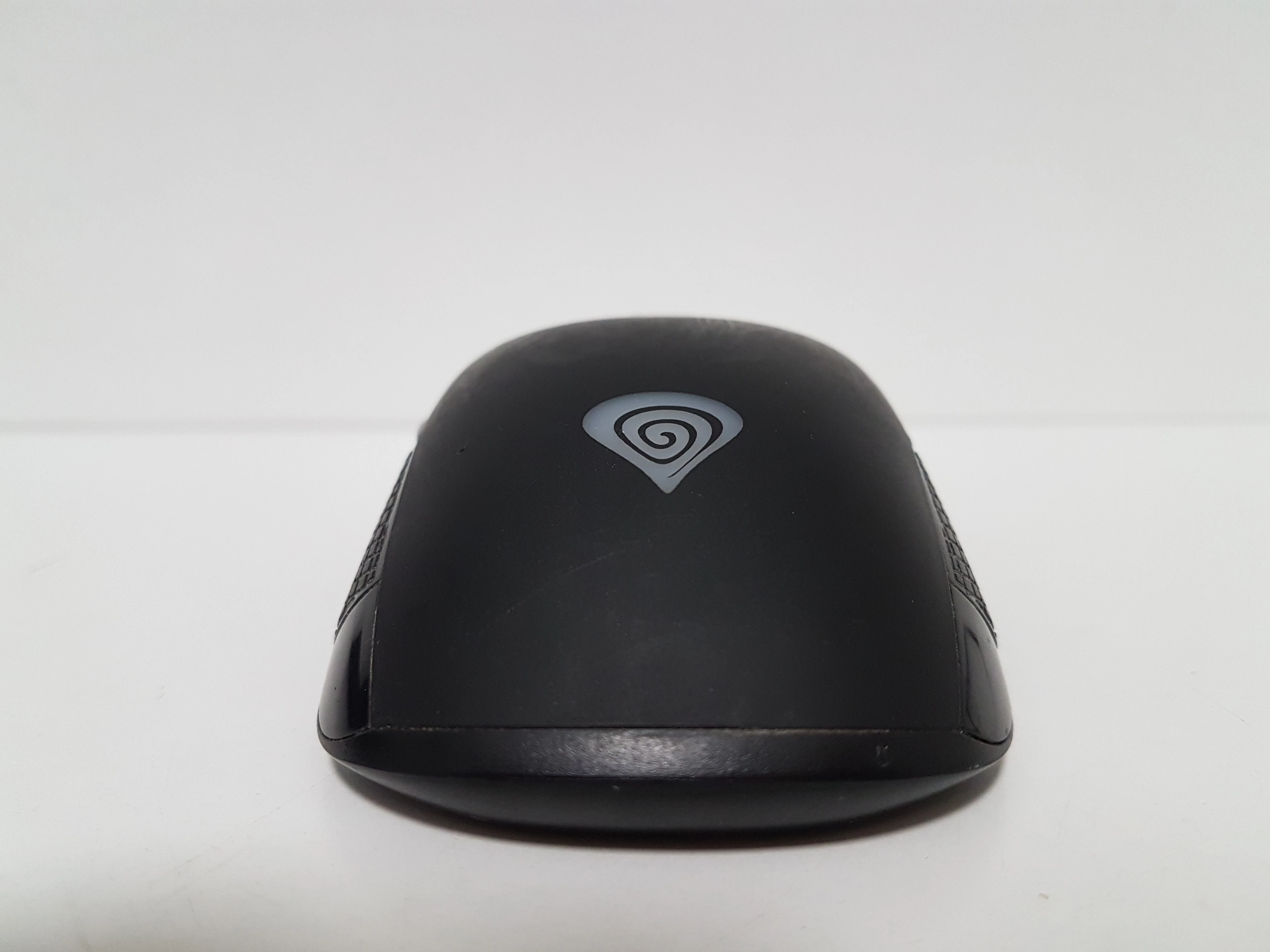 myszka-genesis-zircon-330-uszkodzona-kod-producenta-nmg-1321