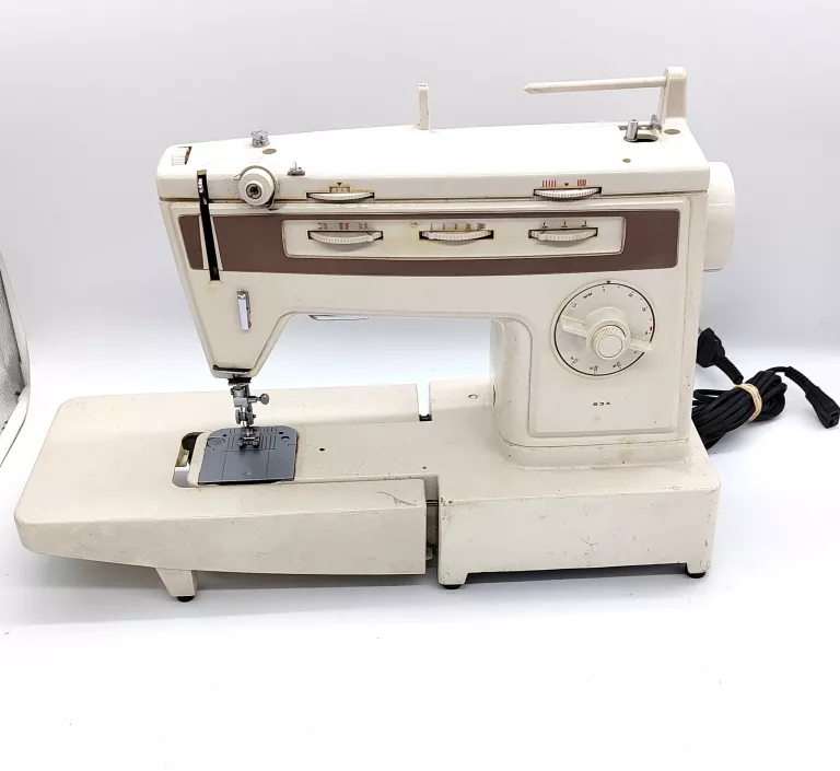 maszyna-do-szycia-lucznik-834-rynek-staromiejski-1-koszalin