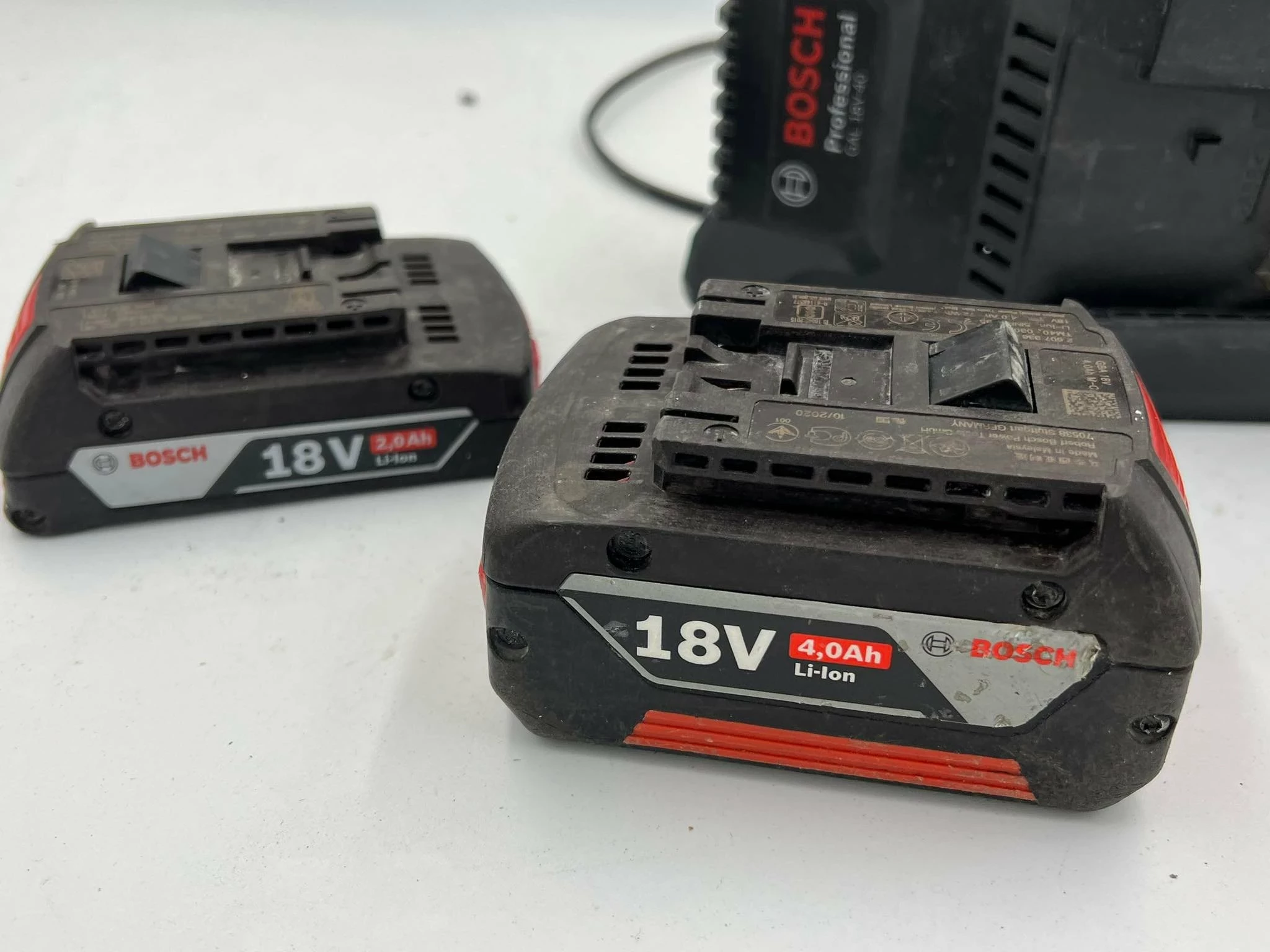 ladowarka-2x-aku-bosch-24ah-pojemnosc-akumulatora-4