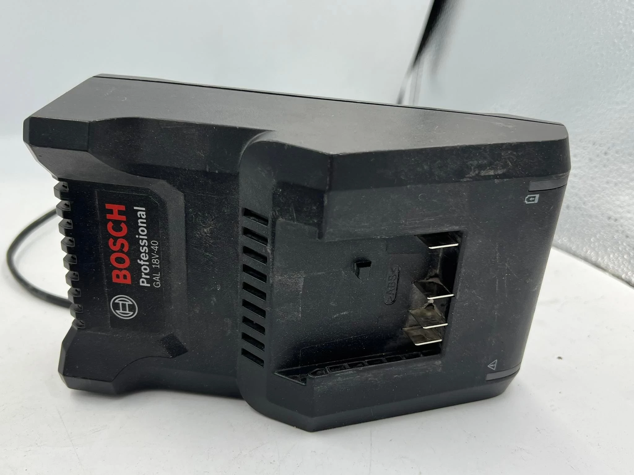 ladowarka-2x-aku-bosch-24ah-napiecie-v-inna