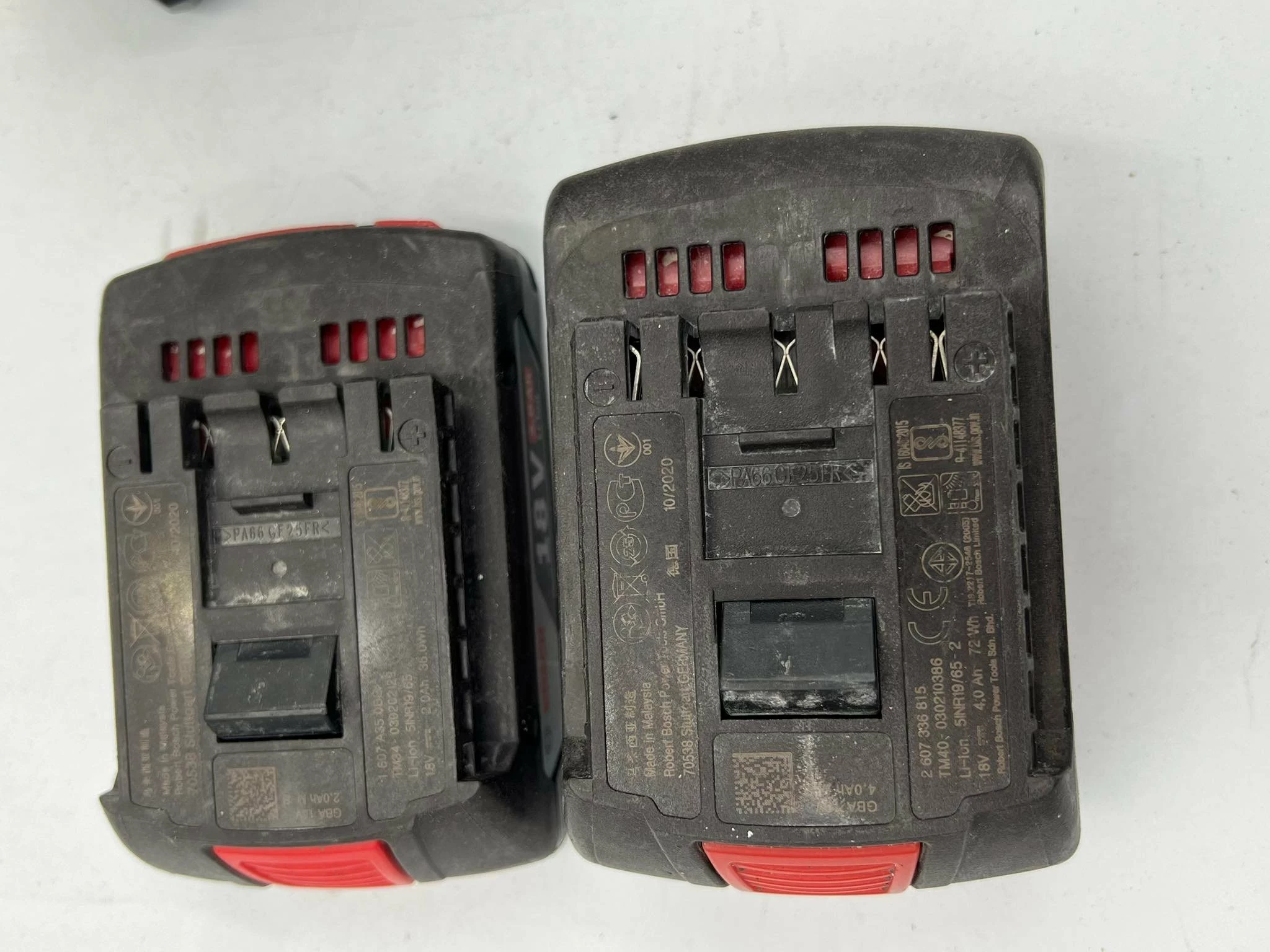 ladowarka-2x-aku-bosch-24ah-stan-uzywany