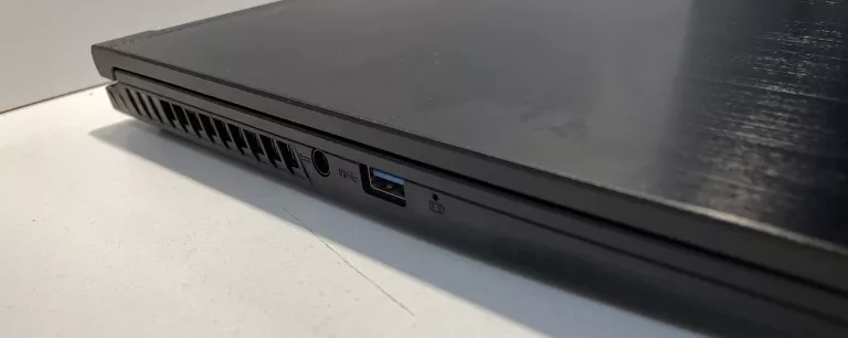 MSI GF63 THIN 11UC I7-11800H 8GB 512 SSD RTX 3050