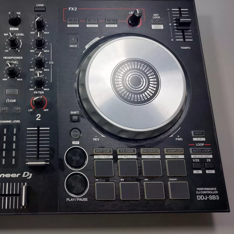 PIONEER DDJ-SB3 KONTROLER MIKSER