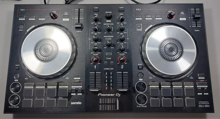 PIONEER DDJ-SB3 KONTROLER MIKSER
