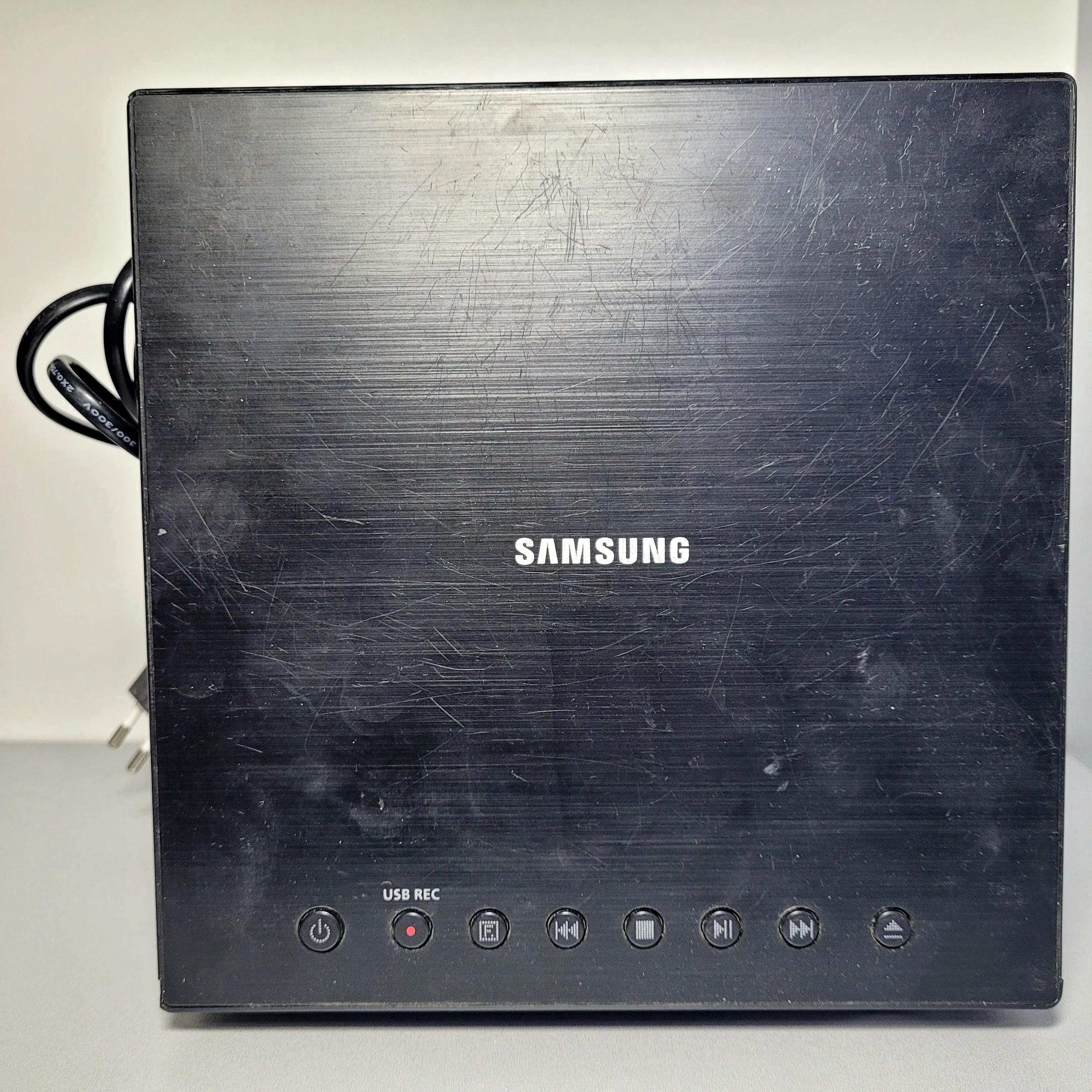 wieza-samsung-mm-e320-stan-uzywany