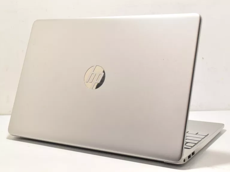 LAPTOP HP 15S RYZEN 3 5300U / 8GB / 256GB