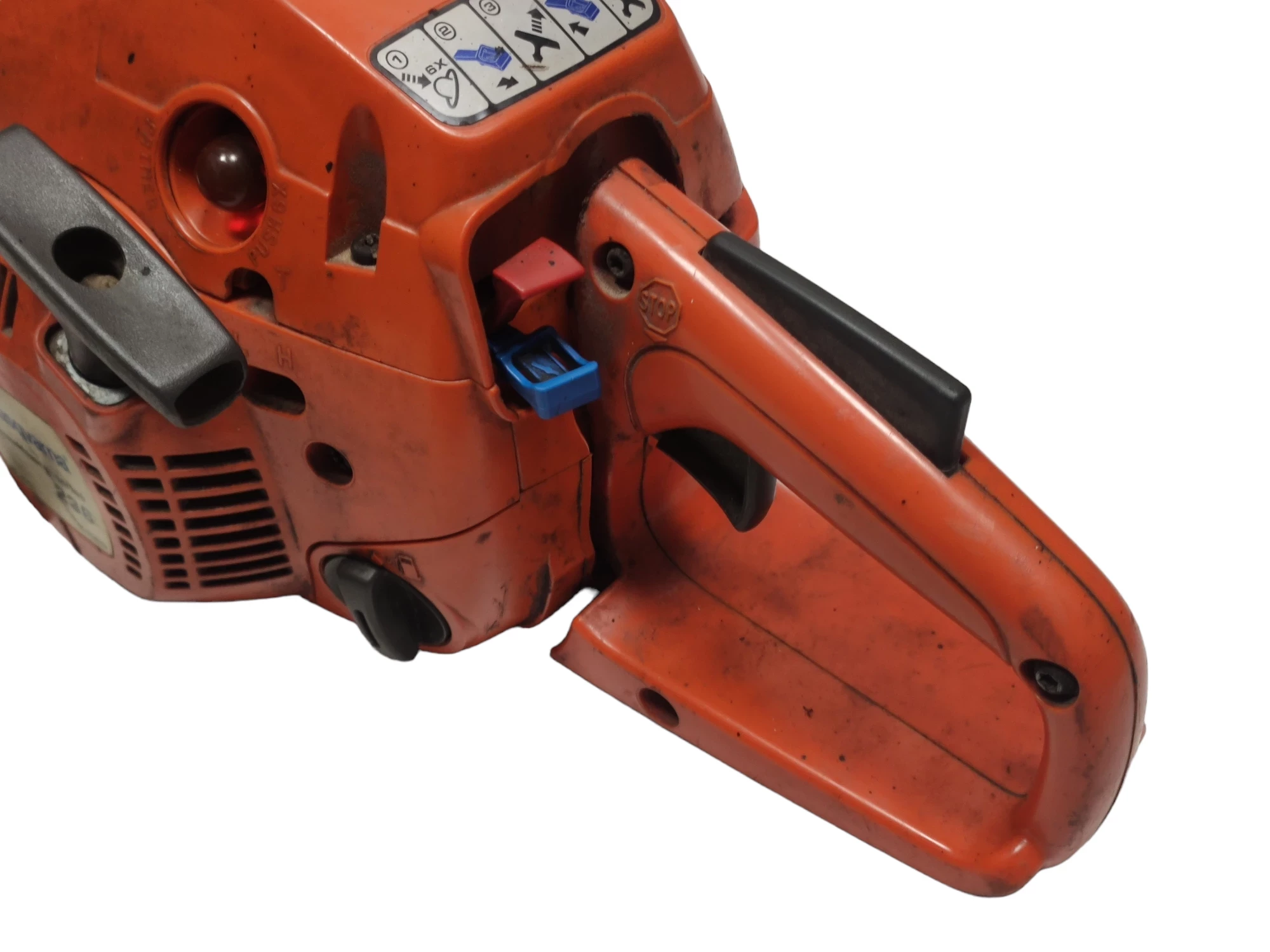 pila-spalinowa-husqvarna-236-marka-husqvarna