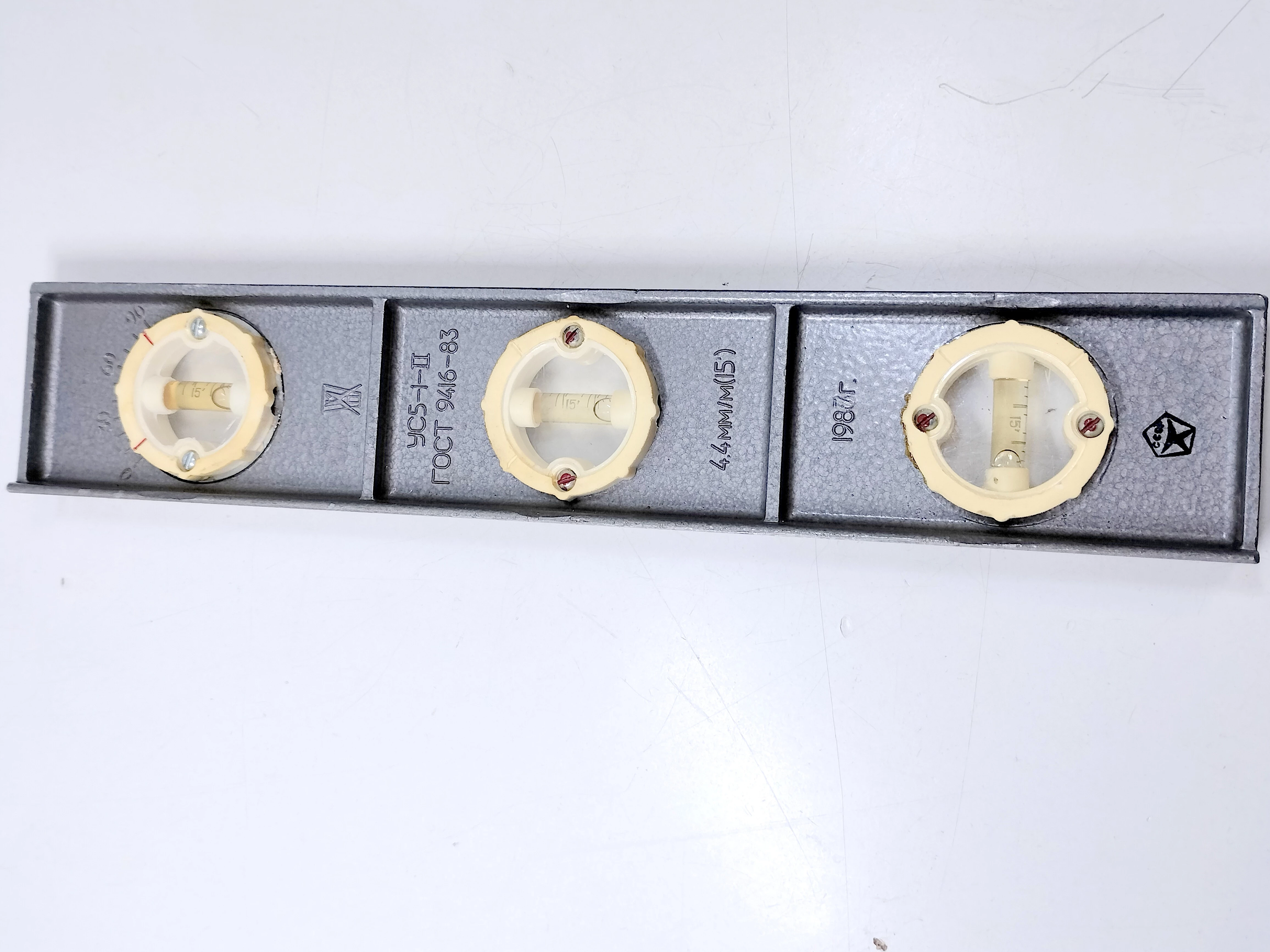 poziomica-metalowa-w-etui-prl-oryginalnosc-oryginal