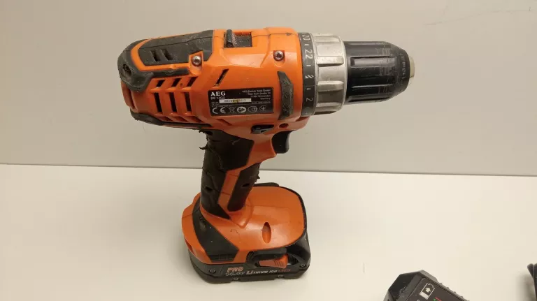 WIERTARKO-WKRĘTARKA AEG BS 14G 14.4V 2X AKU