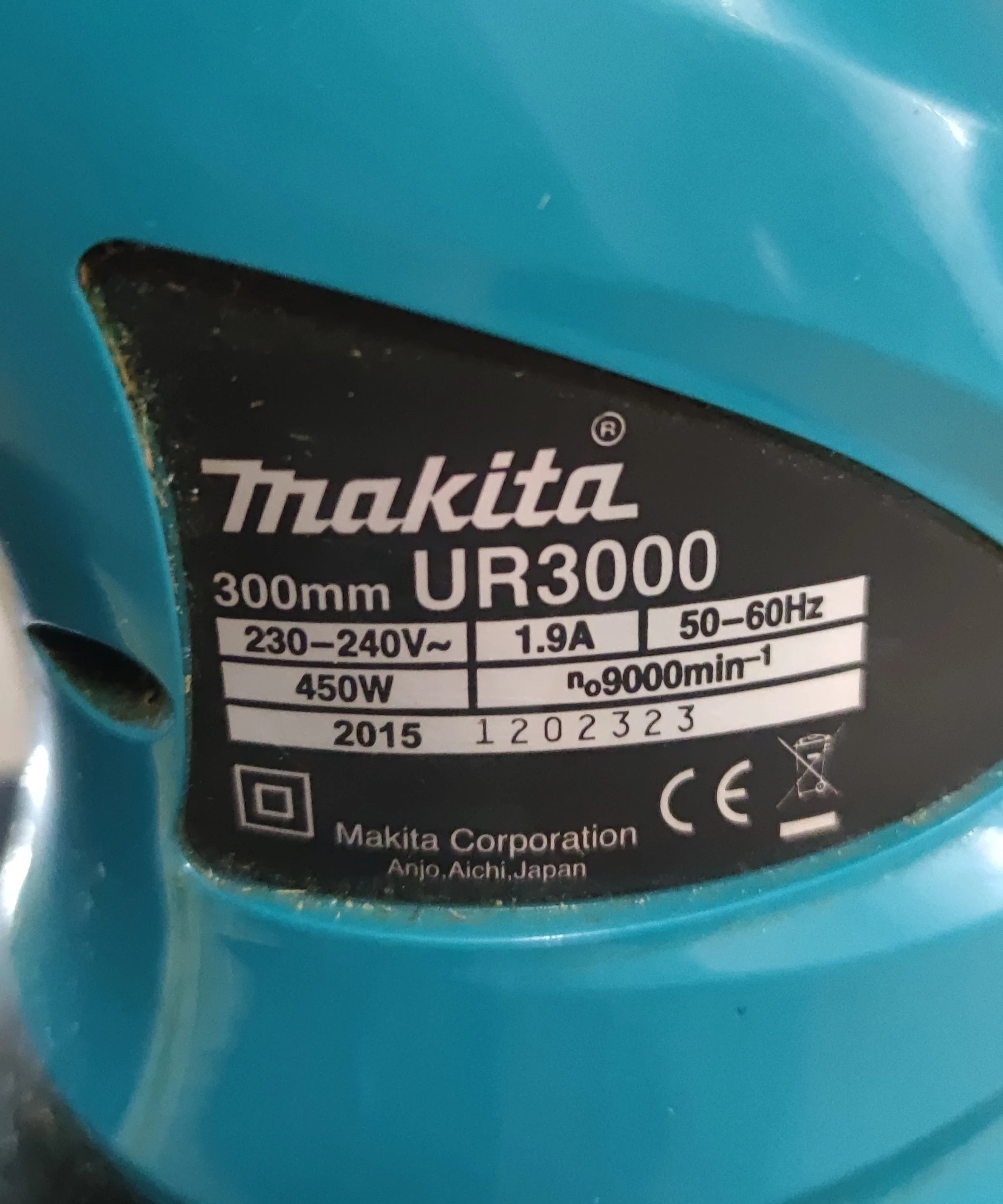 podkaszarka-makita-ur3000-marka-makita