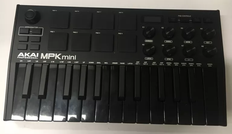 akai-mpk-mini-stan-uzywany
