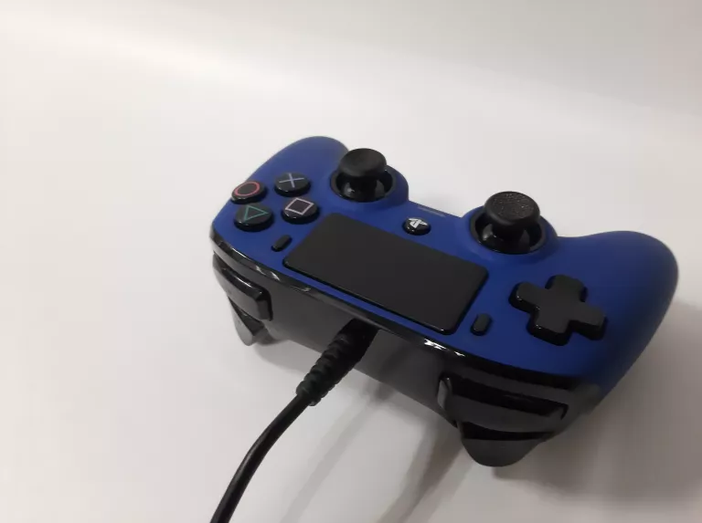 PAD PS4 NACON PRZEWODOWY OPIS!!!!!!