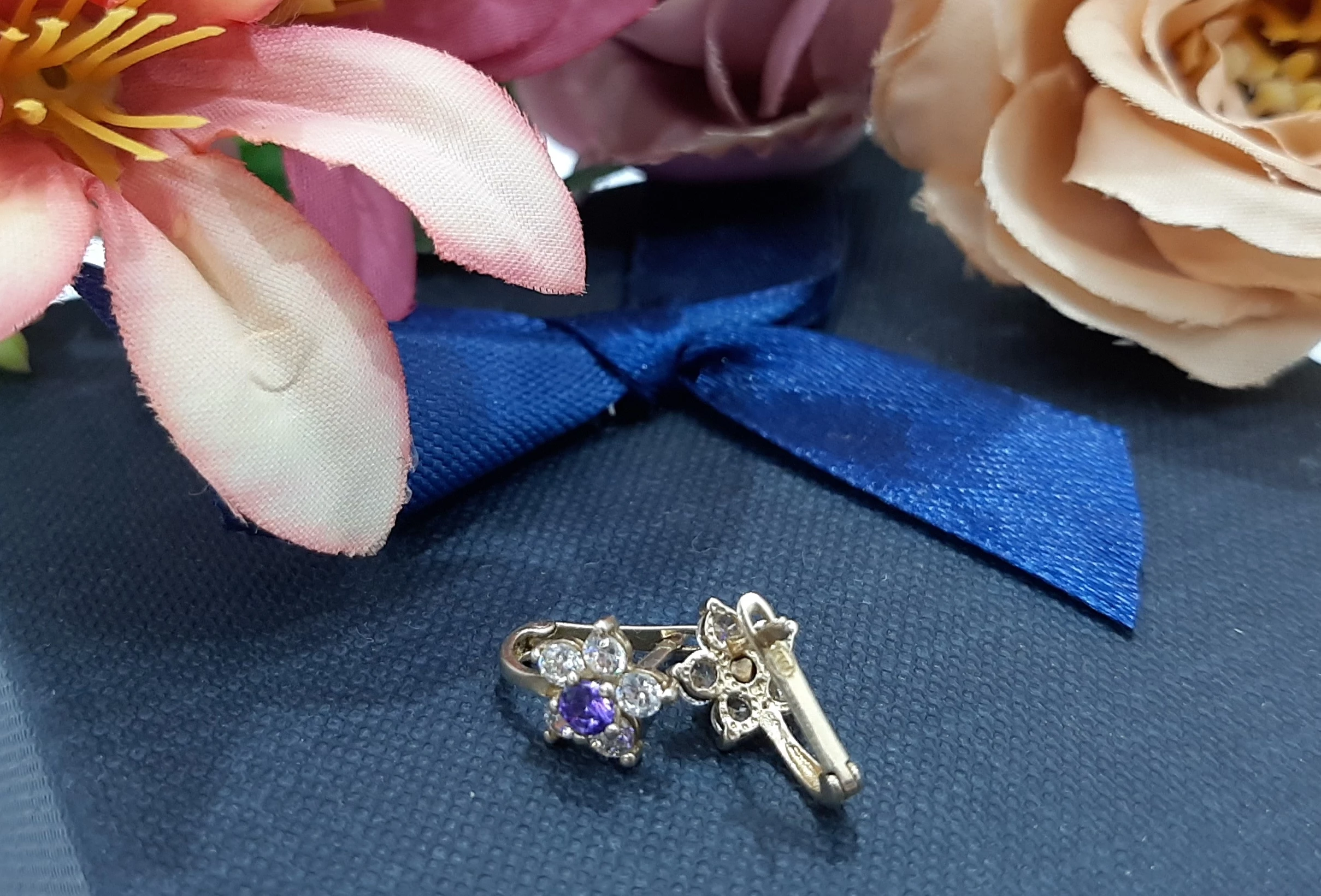 zlote-kolczyki-kwiatek-pr-333-rodzaj-bigla-angielski