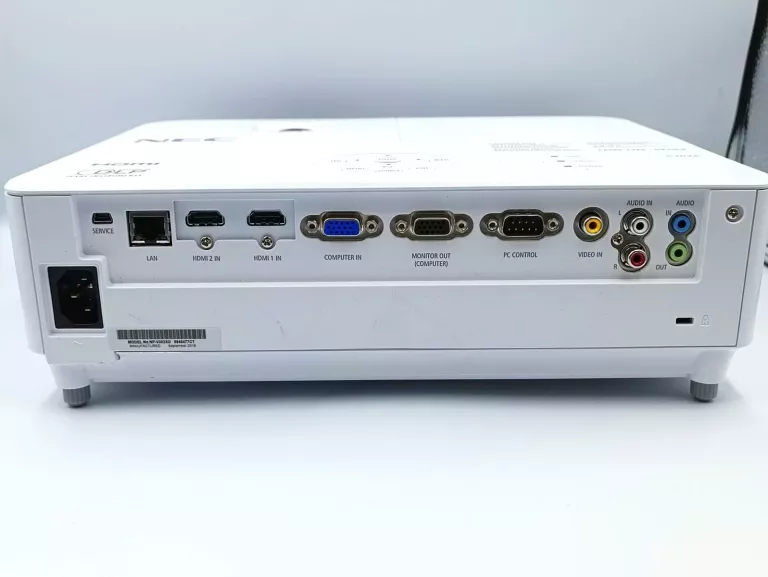 PROJEKTOR NEC V302X PRZEBIEG: 300H