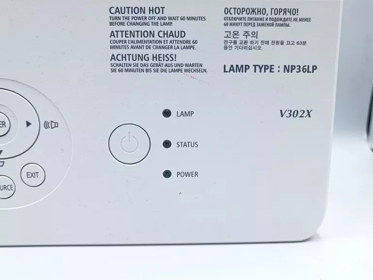 PROJEKTOR NEC V302X PRZEBIEG: 300H