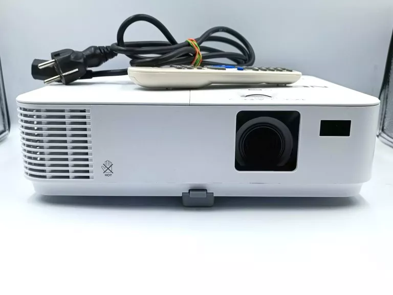 PROJEKTOR NEC V302X PRZEBIEG: 300H