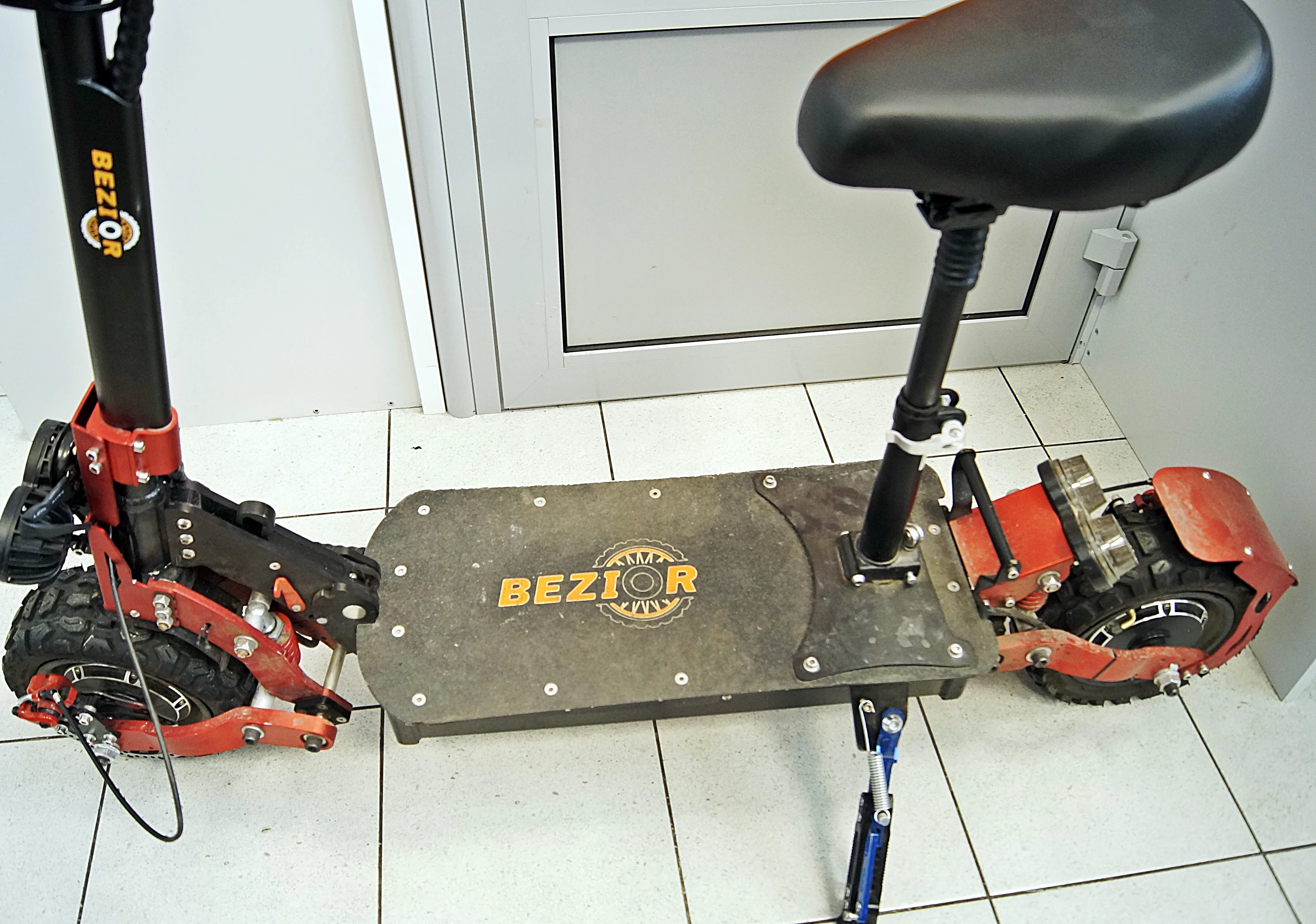 bezior-2s-hulajnoga-elektryczna-moc-silnika-2400