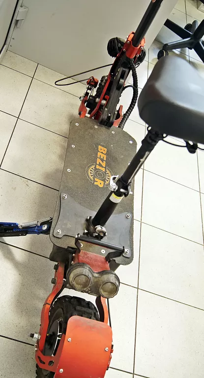 BEZIOR 2S HULAJNOGA ELEKTRYCZNA
