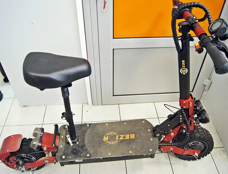 BEZIOR 2S HULAJNOGA ELEKTRYCZNA
