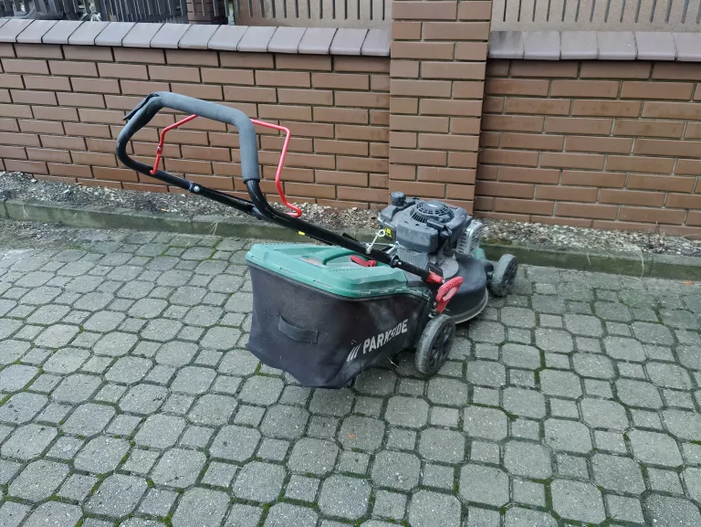 kosiarka-spalinowa-parkside-pbm-125-a1-24km-42cm-szerokosc-koszenia-41