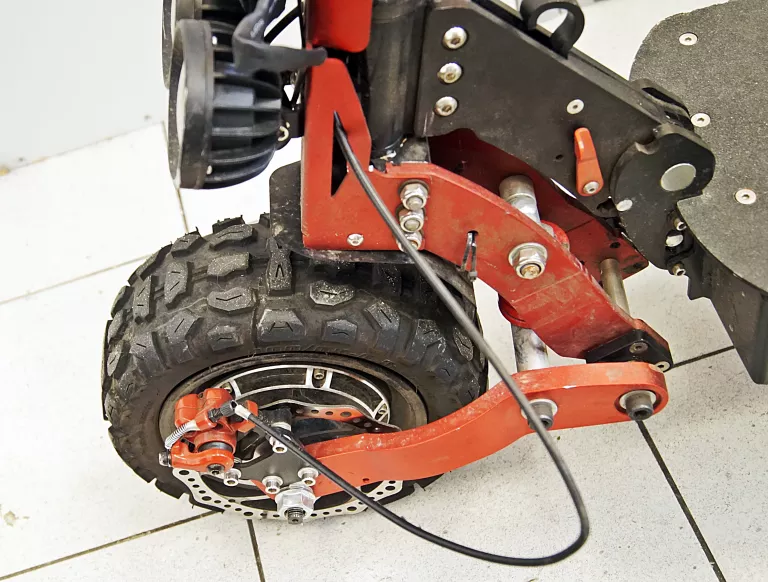 bezior-2s-hulajnoga-elektryczna-kolor-czerwony