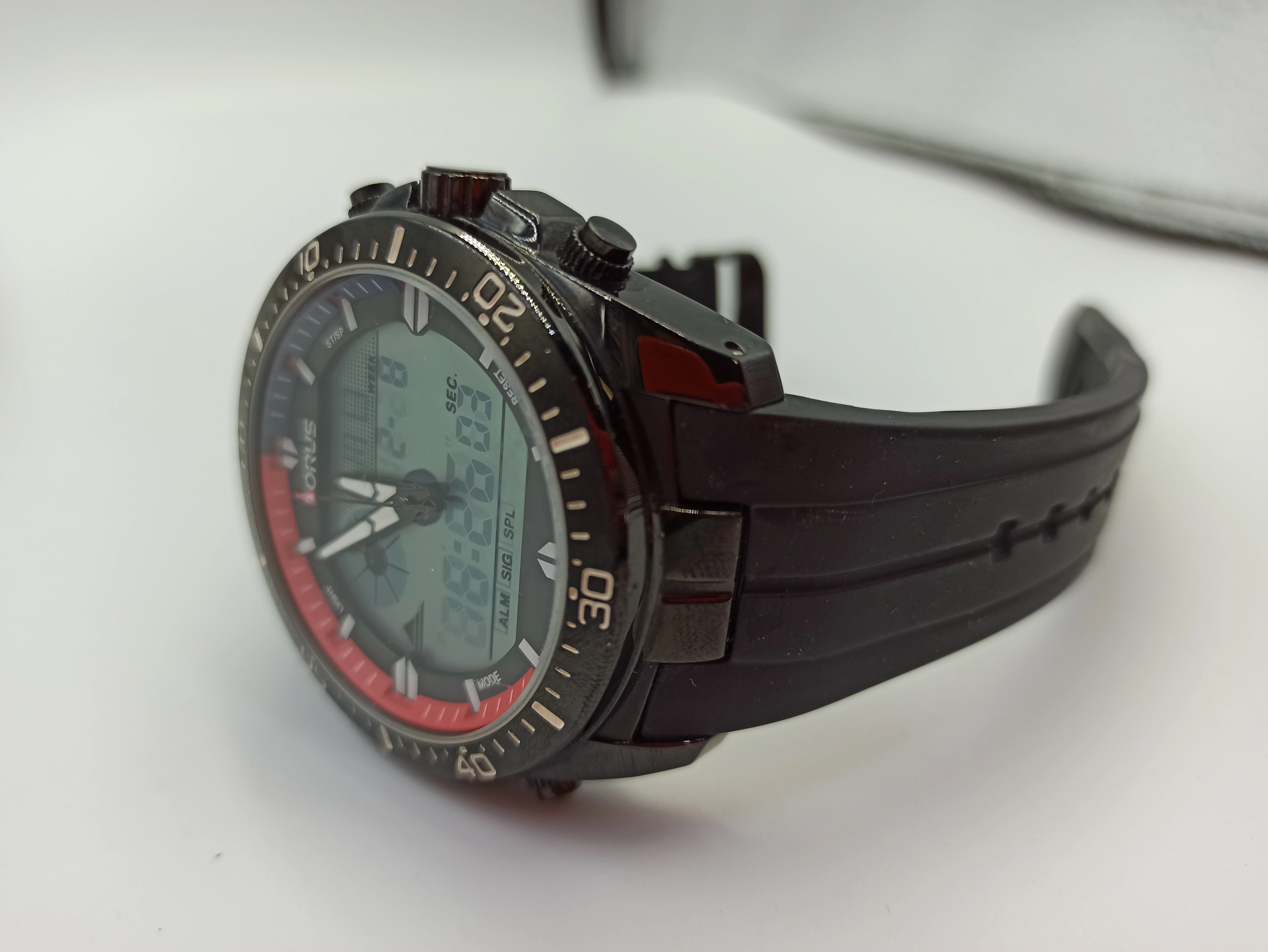 zegarek-meski-lorus-r2b09ax9-z026-x001-typ-nareczny