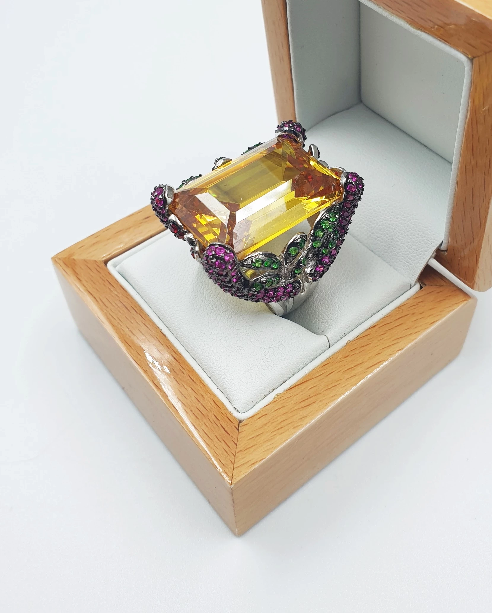 srebrny-pierscionek-z-kamieniami-3181gr-p925-radosna-38-wroclaw