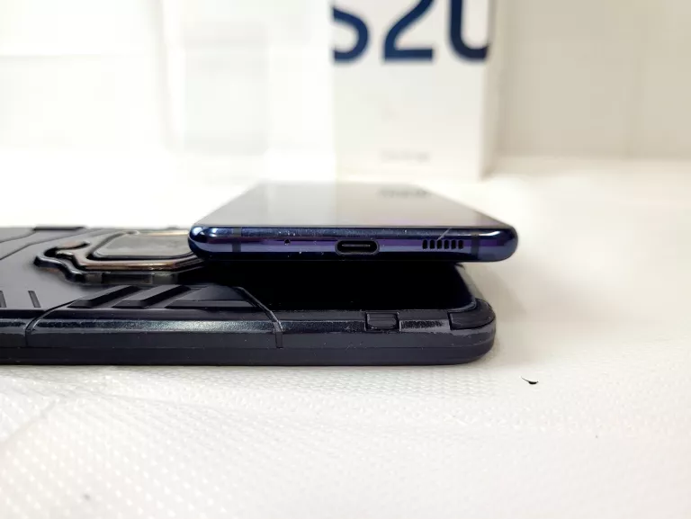 telefon-samsung-s20fe-5g-typ-smartfon