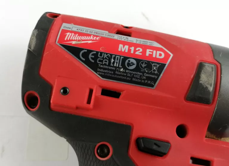 milwaukee-zakretarka-udarowa-hex-m12-fid-0-maksymalna-srednica-srub-m14