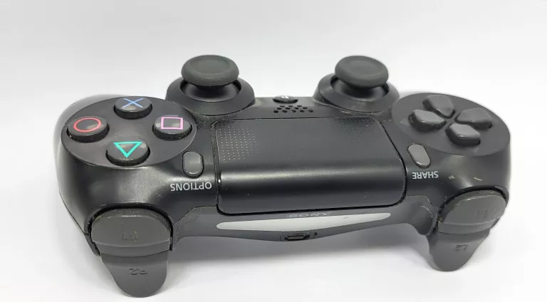 pad-ps4-stan-odnowiony-przez-sprzedawce