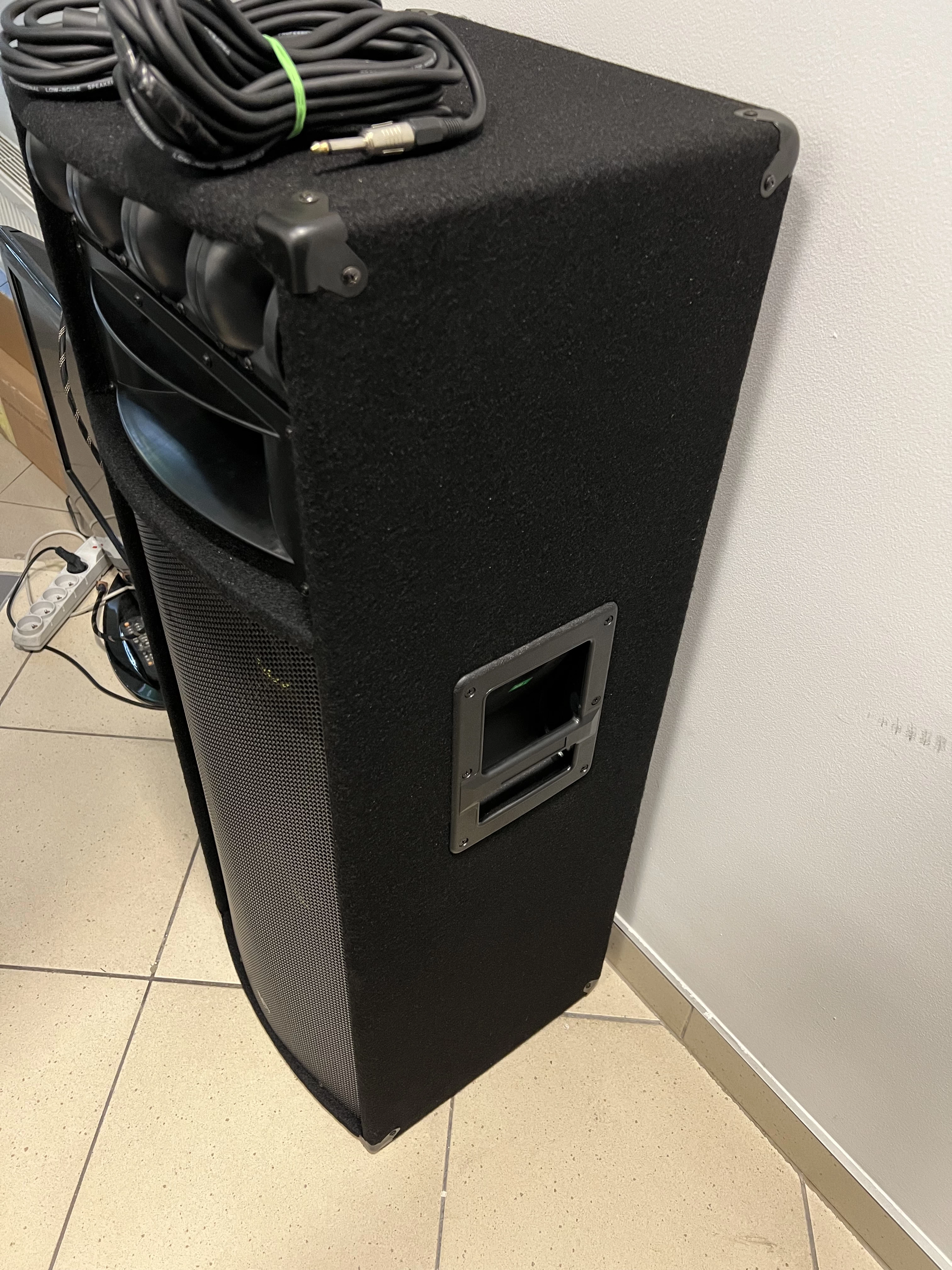 kolumna-estradowa-dibeisi-q1240-okazja-stan-uzywany