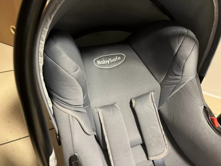 FOTELIK SAMOCHODOWY BABYSAFE BASSET