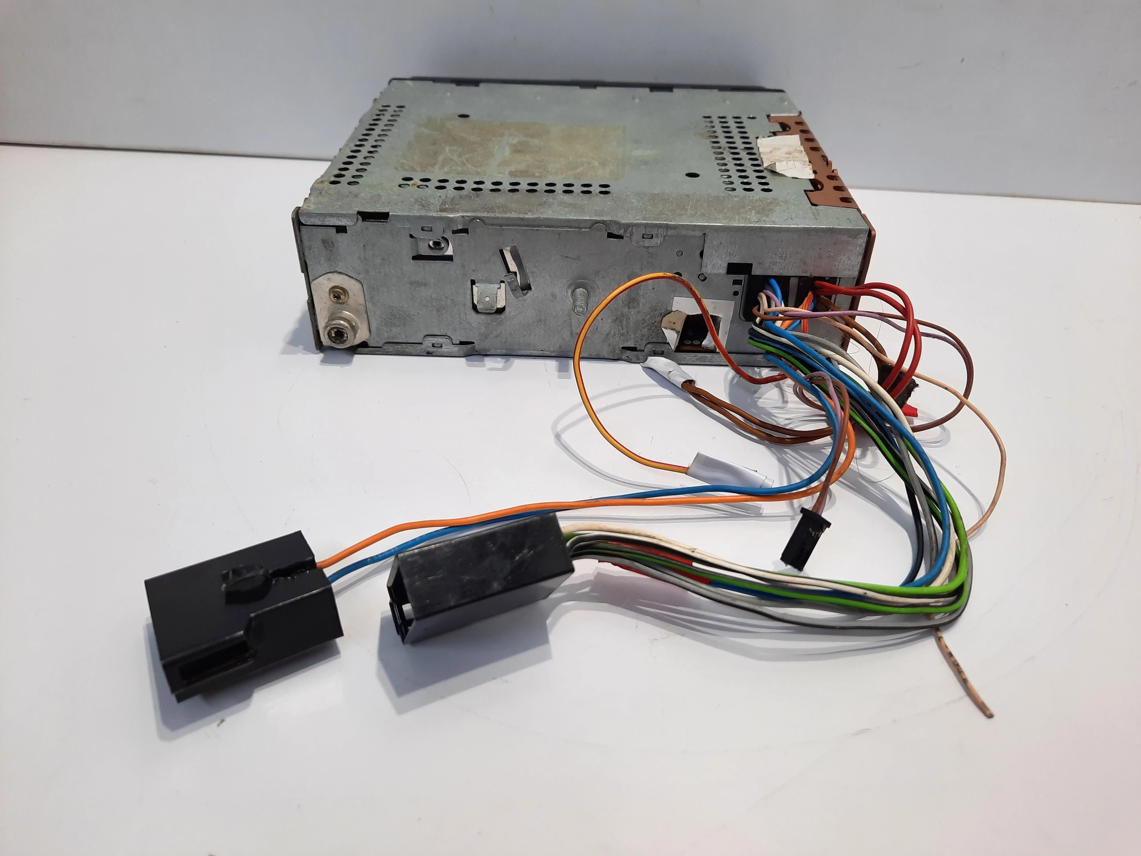 radio-samochodowe-vdo-dayton-rodzaj-fabryczny