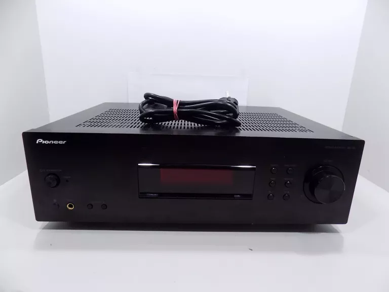 KONKRETNY AMPLITUNER PIONEER SX-20-K