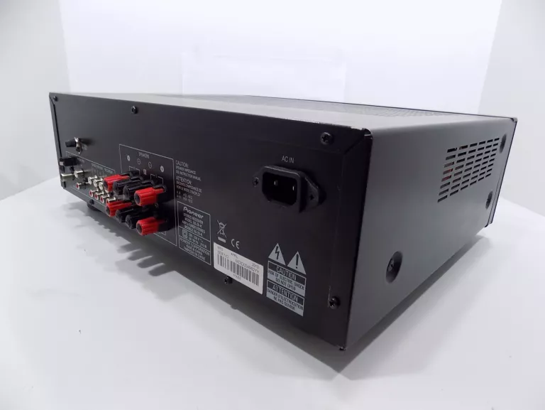 KONKRETNY AMPLITUNER PIONEER SX-20-K
