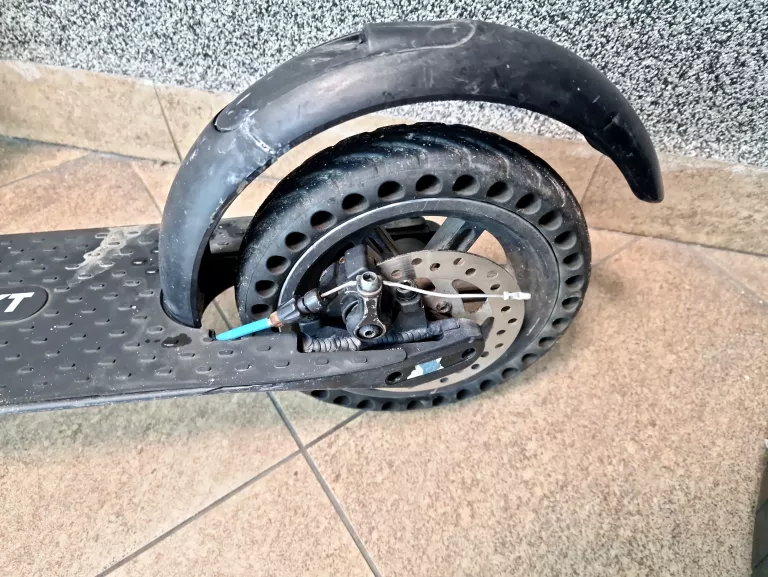 hulajnoga-elektryczna-blaupunkt-esc-808-kolor-czarny