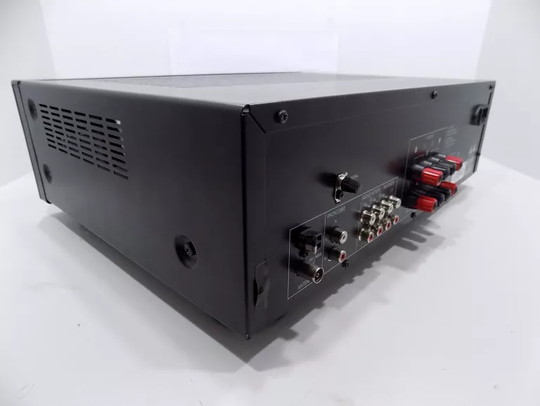 KONKRETNY AMPLITUNER PIONEER SX-20-K