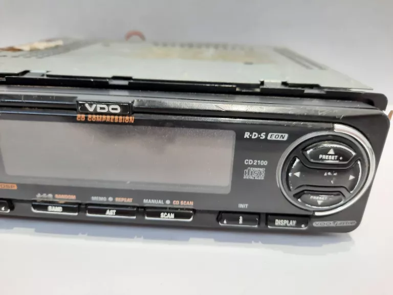 radio-samochodowe-vdo-dayton-marka-vdo