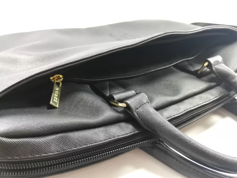 torba-na-laptopa-guess-czarna-product-id-1a51dba3-ef80-422b-8ffa-9840872718b6