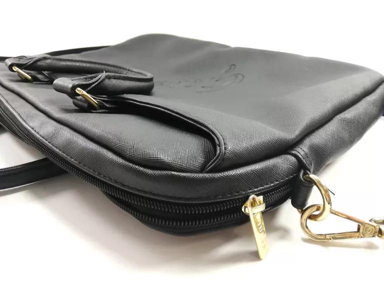 torba-na-laptopa-guess-czarna-wielkosc-matrycy-15