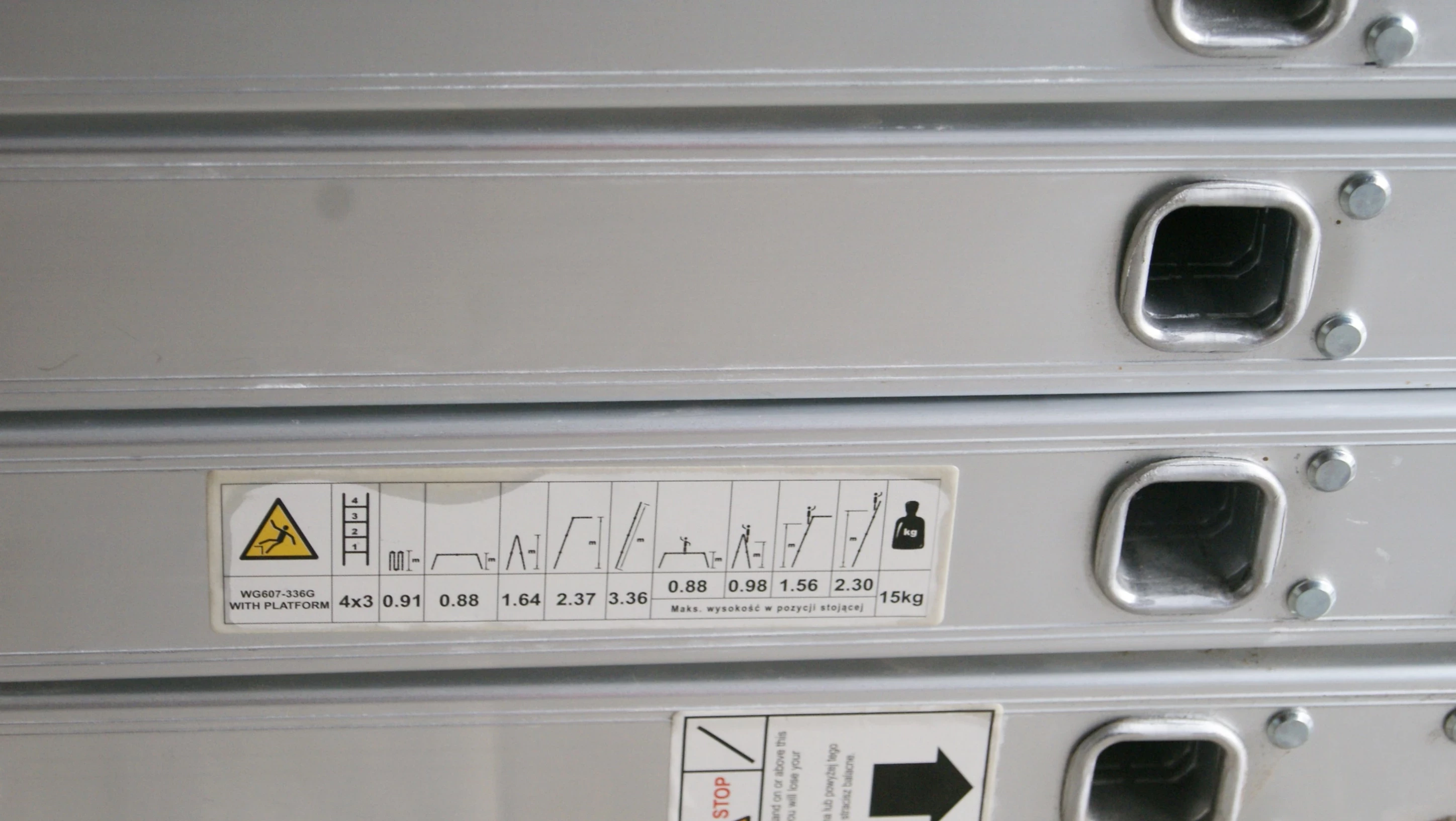 drabina-aluminiowa-skladana-przegubowa-material-aluminium