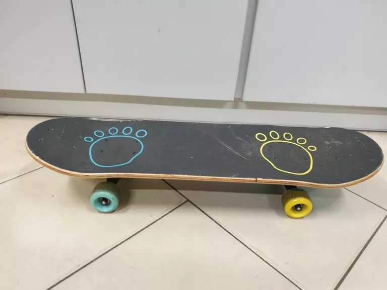 deskorolka-dla-dzieci-oxelo-play-120-skate-stan-uzywany